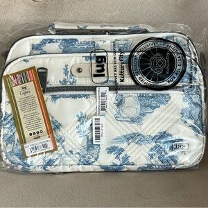 NWT Lug Legacy Collection Scoop SE Crossbory Bag in Storybook Blue